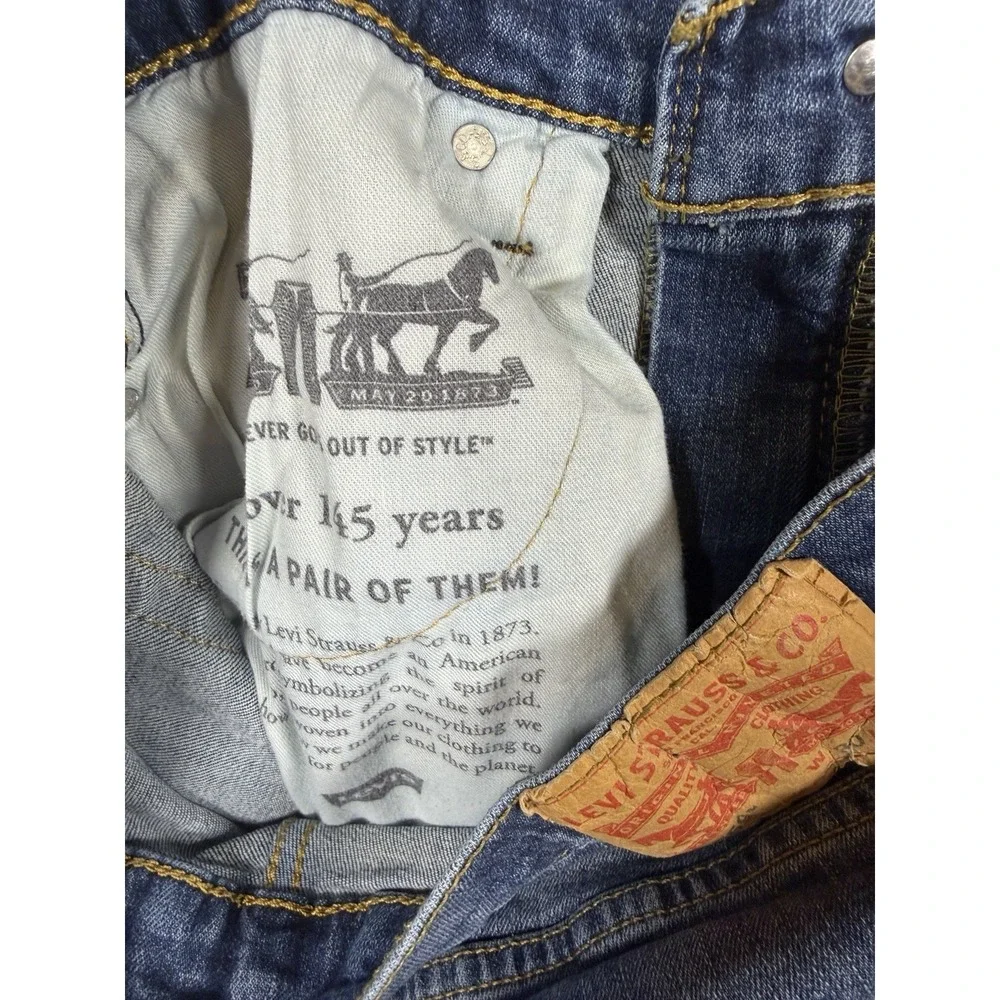 Levis levi 559